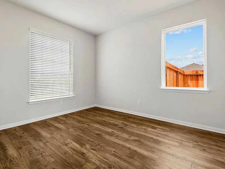 701 Jasmine Ridge Ln — Photo 3