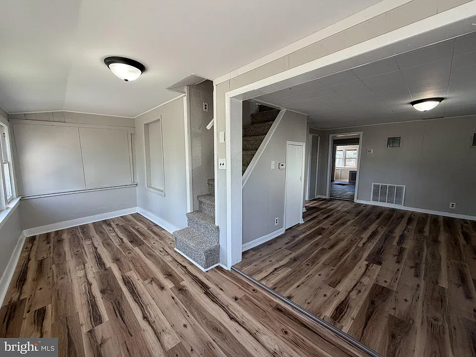 21 E Pittsfield St