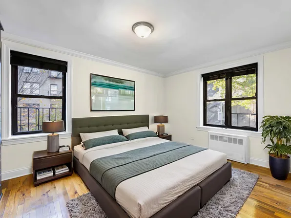 245 Bennett Avenue image 2 of 14