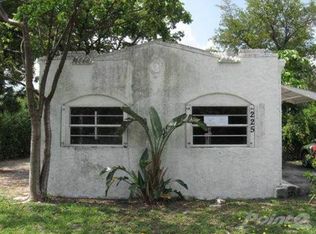 225 SW 14th St, Dania, FL 33004