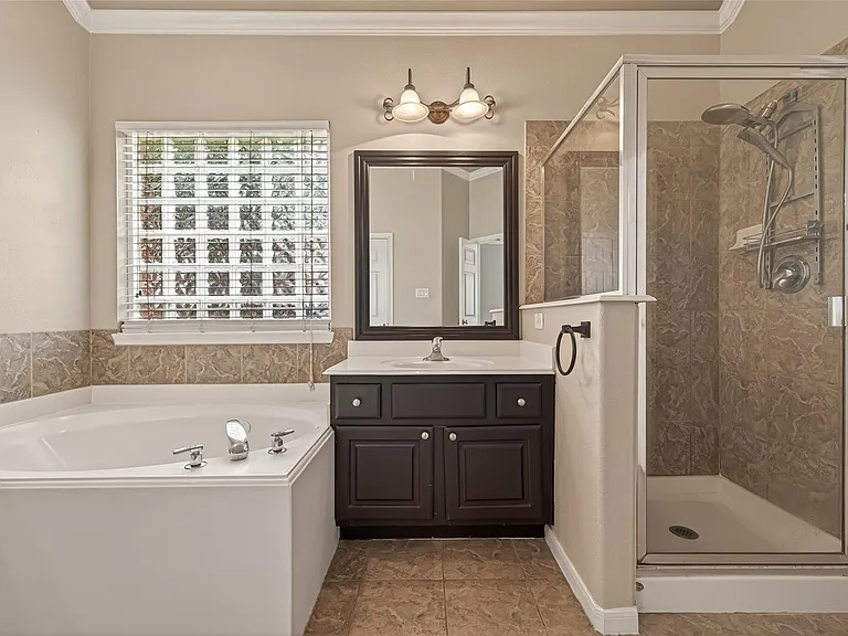 4702 Autumn Orchard Ln — Photo 27