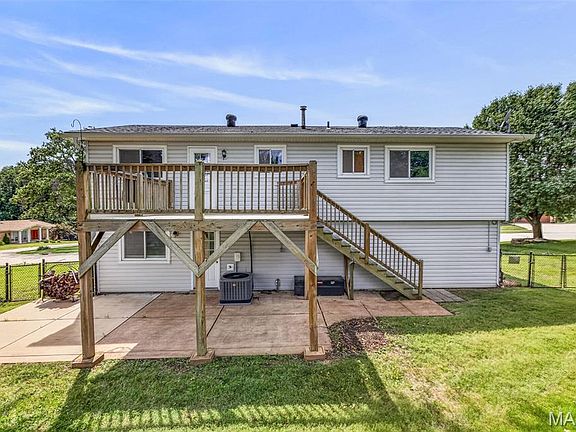 2nd image of 5572 Brookton Way