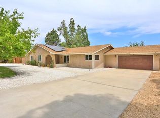 13471 Quapaw Rd, Apple Valley, CA 92308