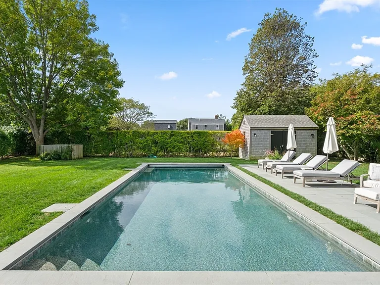 1 Doc Ryder Dr — Photo 33