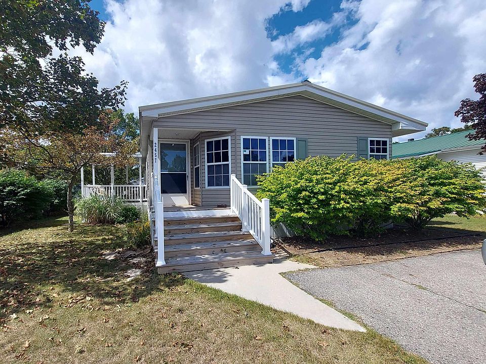 1st image of 2457 Friendship Dr