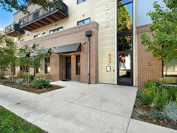 3rd image of 302 N Meldrum St #206