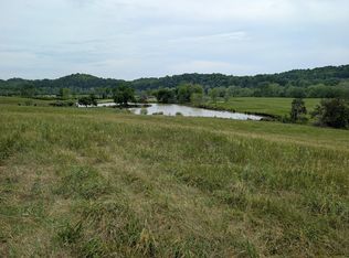 17 Rivertown Rd, Burkesville, KY 42717