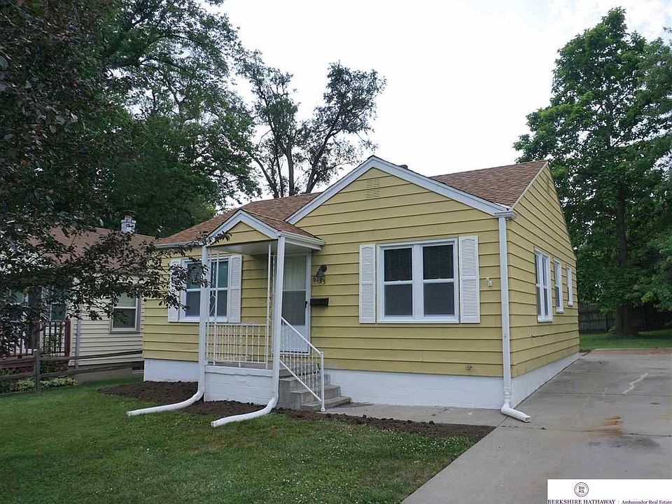 1st image of 6135 Emmet St