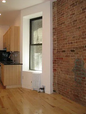 Rented by Tower Brokerage | media 29