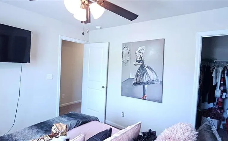 684 Armitage Way — Photo 12
