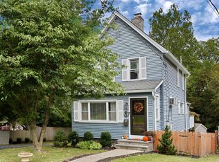 122 Bowden Rd, Cedar Grove, NJ 07009