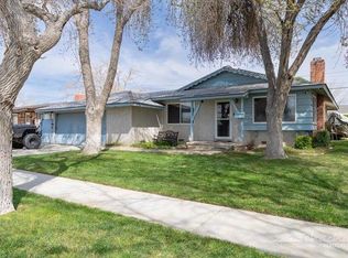 44320 4th St E, Lancaster, CA 93535