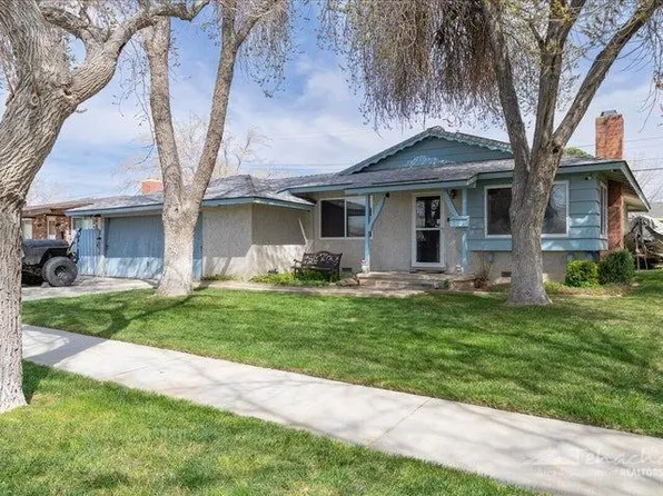 44320 4th St E, Lancaster, CA 93535