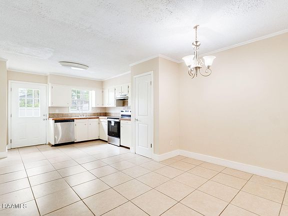 4th image of 4844 Interstate Highway 49 N Service Rd APT 2F