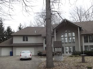 682 Kenaston Dr, Coldwater, MI 49036