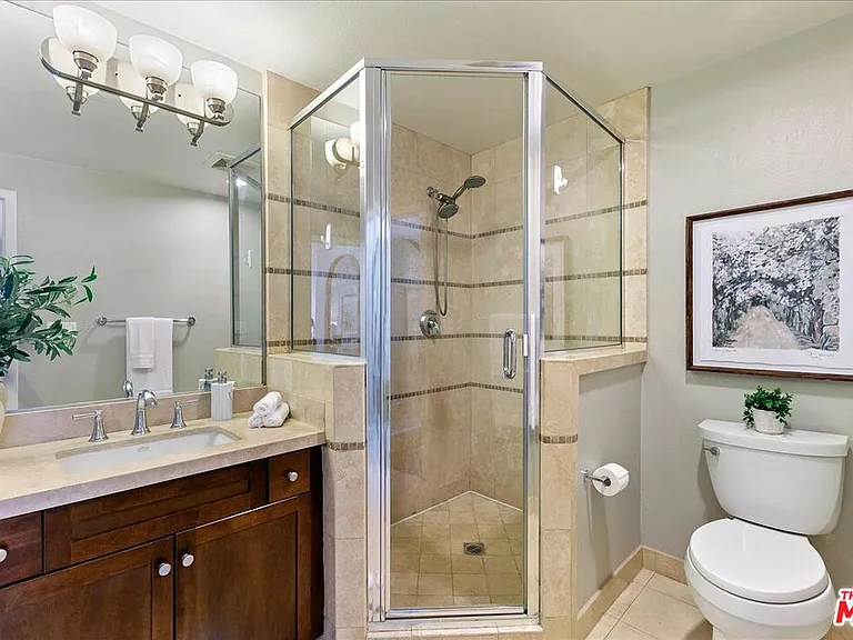 11115 Acama St #107 — Photo 35