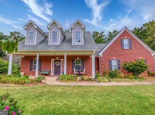 95 Blue Grass Way, Oxford, GA 30054