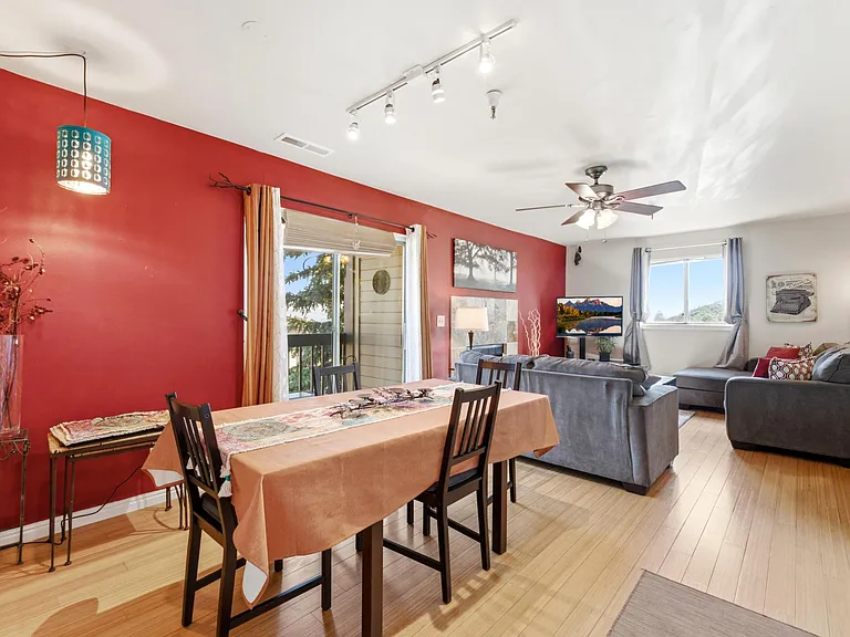 1650 Iron Horse Loop Rd #H5 — Photo 2