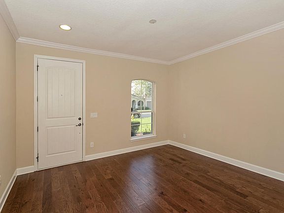 4th image of 6125 Clearsky Dr