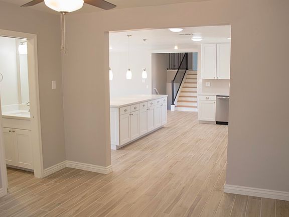 5th image of 5249 E Voltaire Ave