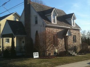 2 S 6th St, Coplay, PA 18037