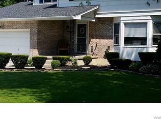 2127 Fix Rd, Grand Island, NY 14072