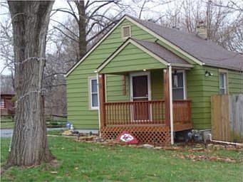 1st image of 1044 S 47th Ter