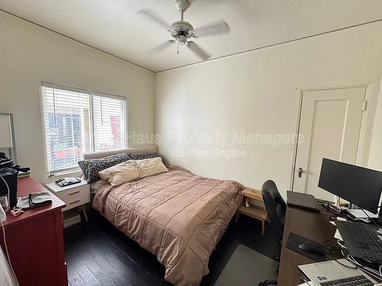 2660 6th Ave — Photo 6