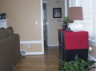 1923 Cumberland Rd, Lansing, MI 48906