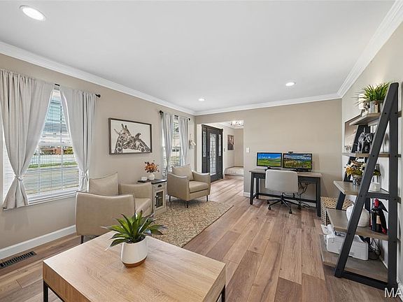 3rd image of 2762 Barrett Station Rd