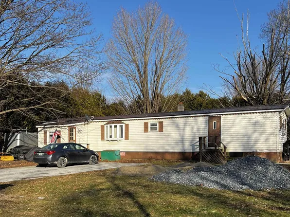 23 Smith Drive, St. Albans Town, VT 05478