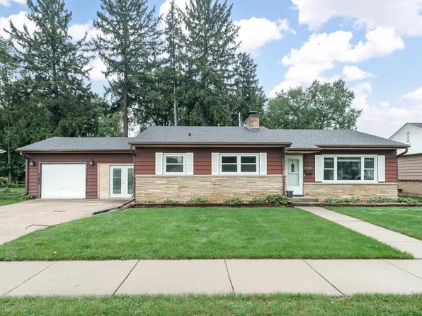 1320 Bennett St, Janesville, WI 53545