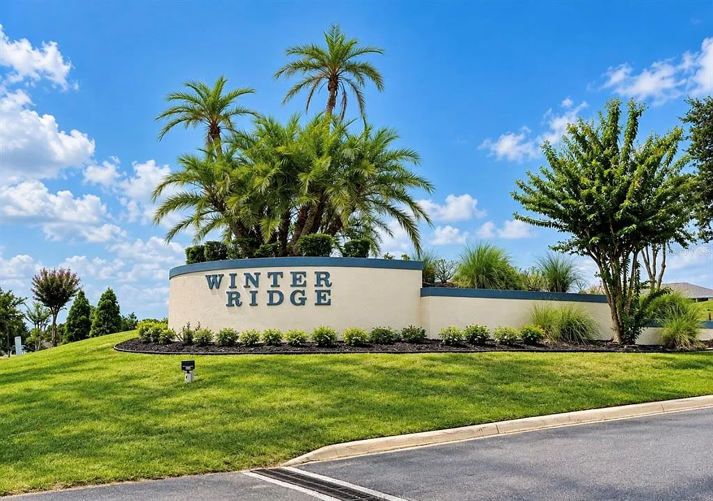 2 bed, 2.0 bath, 1073 sqft, $1,395 — Photo 2