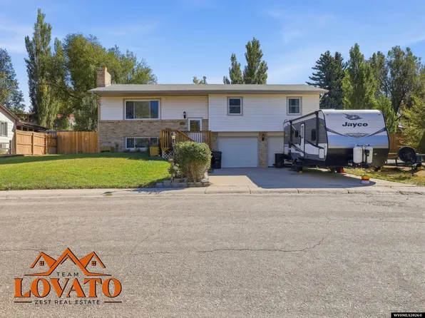 1561 Linda Vista Dr, Casper, WY 82609