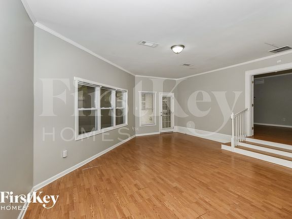 3rd image of 4990 N Peg Ln