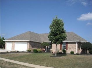 631 Bur Oak Dr, Greenville, OH 45331