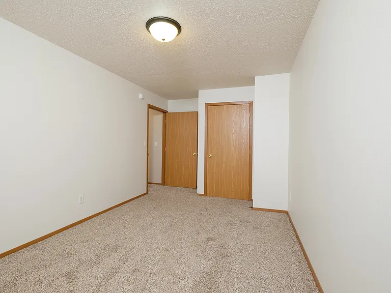 Fargo, ND Thunder Creek Apartments | KitchenFargo, ND Thunder Creek Apartments | Bedroom