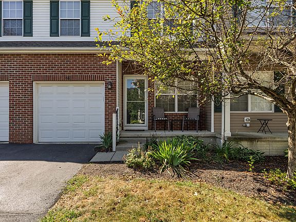 3rd image of 685 Wilke Pl #2504