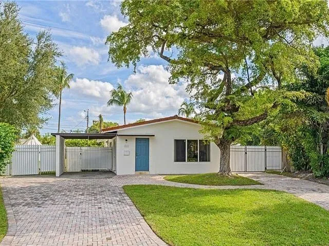 3 bed, 2.0 bath, $5,000 — Photo 1