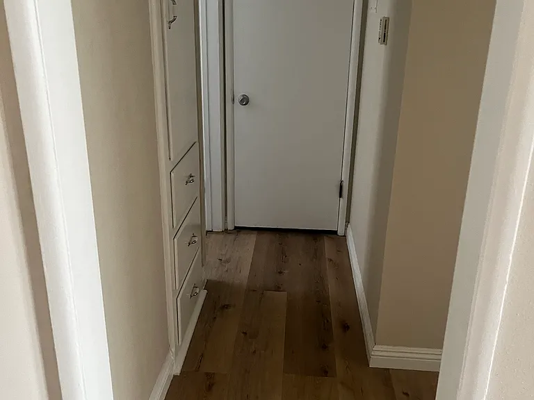 6239 Pickering Ave — Photo 2