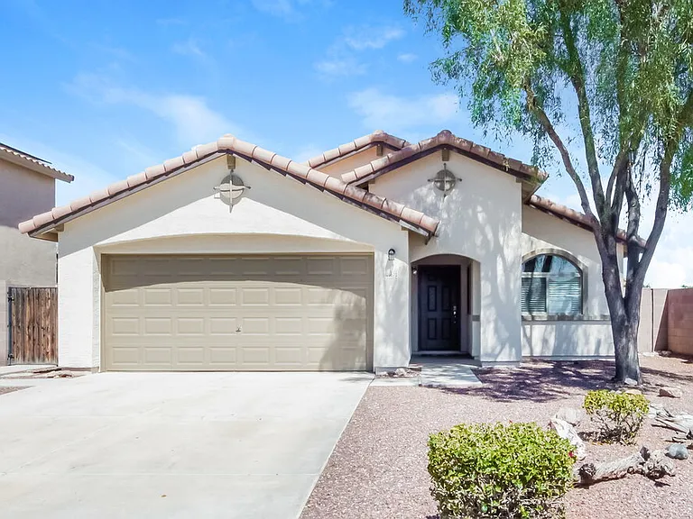 25670 W Saint Kateri Ct — Photo 1
