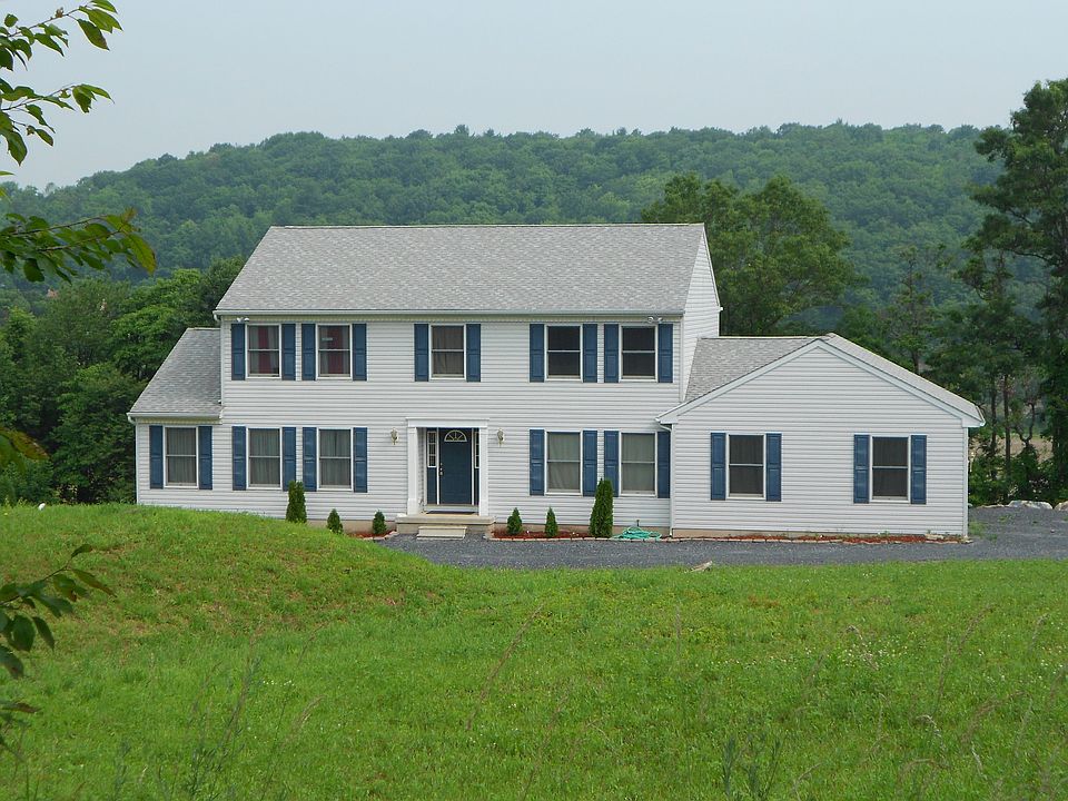 2nd image of 1165 Quail Rd