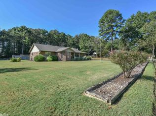 6 Harrod Place Dr, Conway, AR 72032