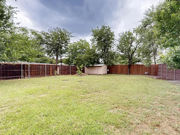 3264 Northaven Rd — Photo 32