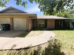 824 Englewood Rd, Del City, OK 73115