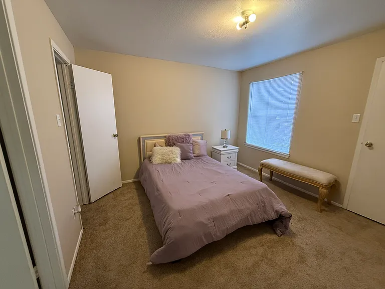Villa Nueva Apartments — Photo 18