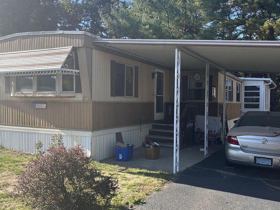 1st image of 22 Eagle Dr