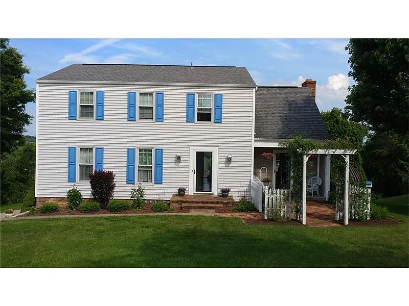 3053 Investors Rd photo 1