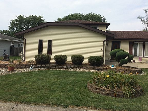 2nd image of 24 Hilltop Dr