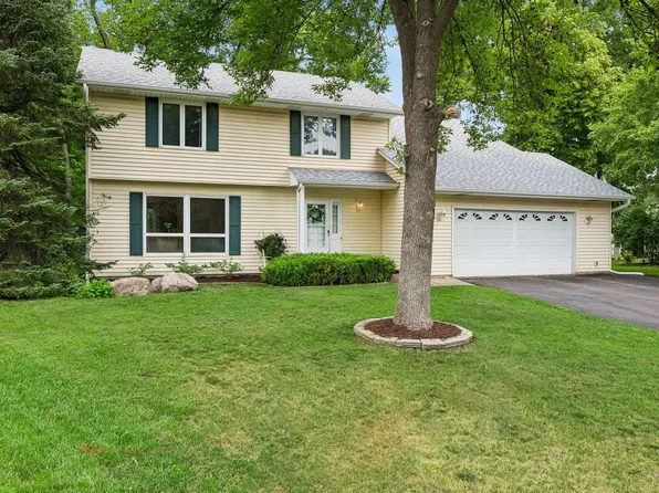 7840 W 100th St, Bloomington, MN 55438